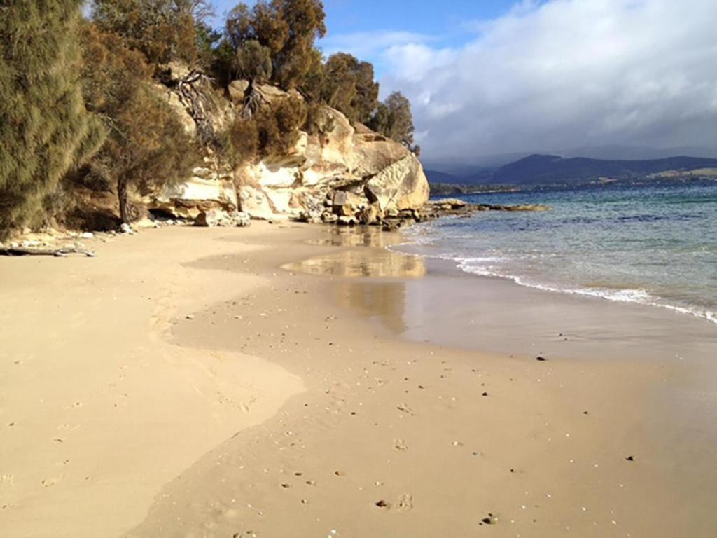 Bruny Island Escapes And Hotel Bruny Alonnah Exterior foto